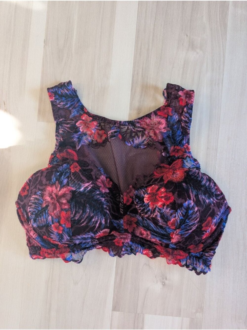 Floral Lace Bralette With Mesh Detailing By VS Pink Pull on Floral